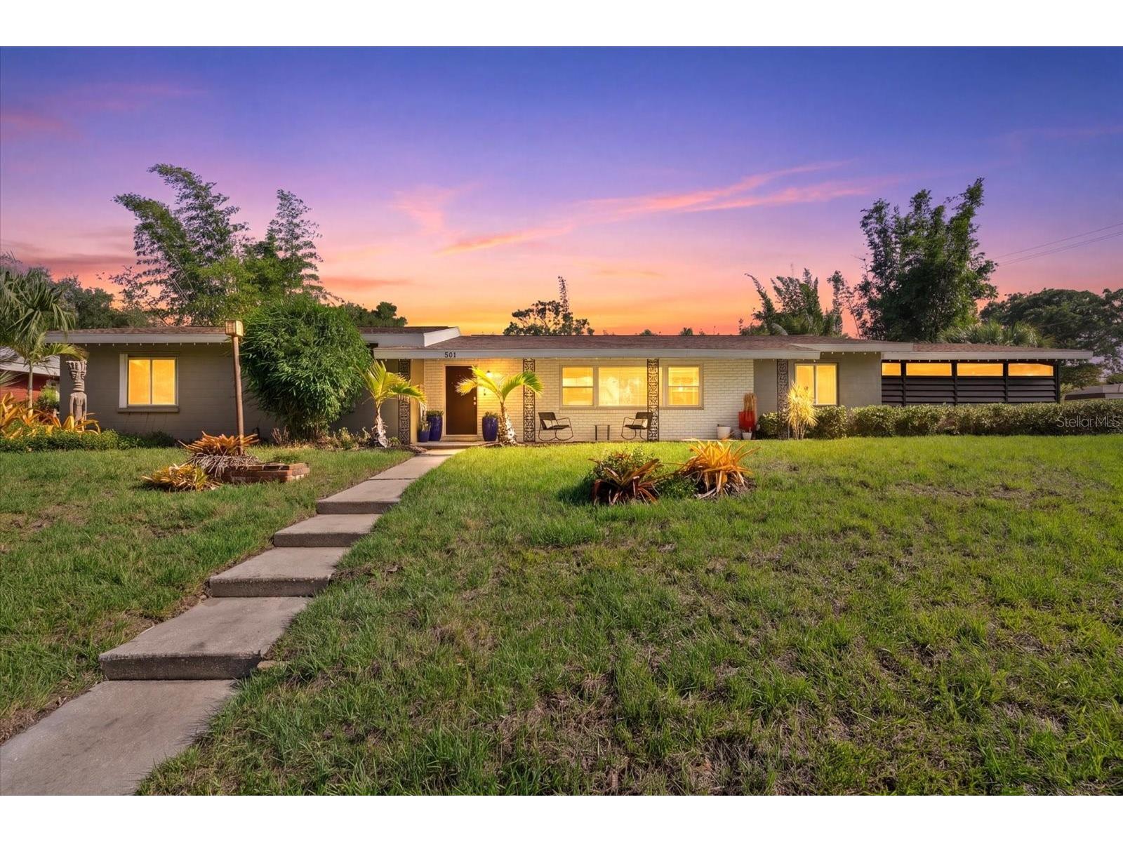 361 Scott Avenue Sarasota FL 34243 A4692752 image1