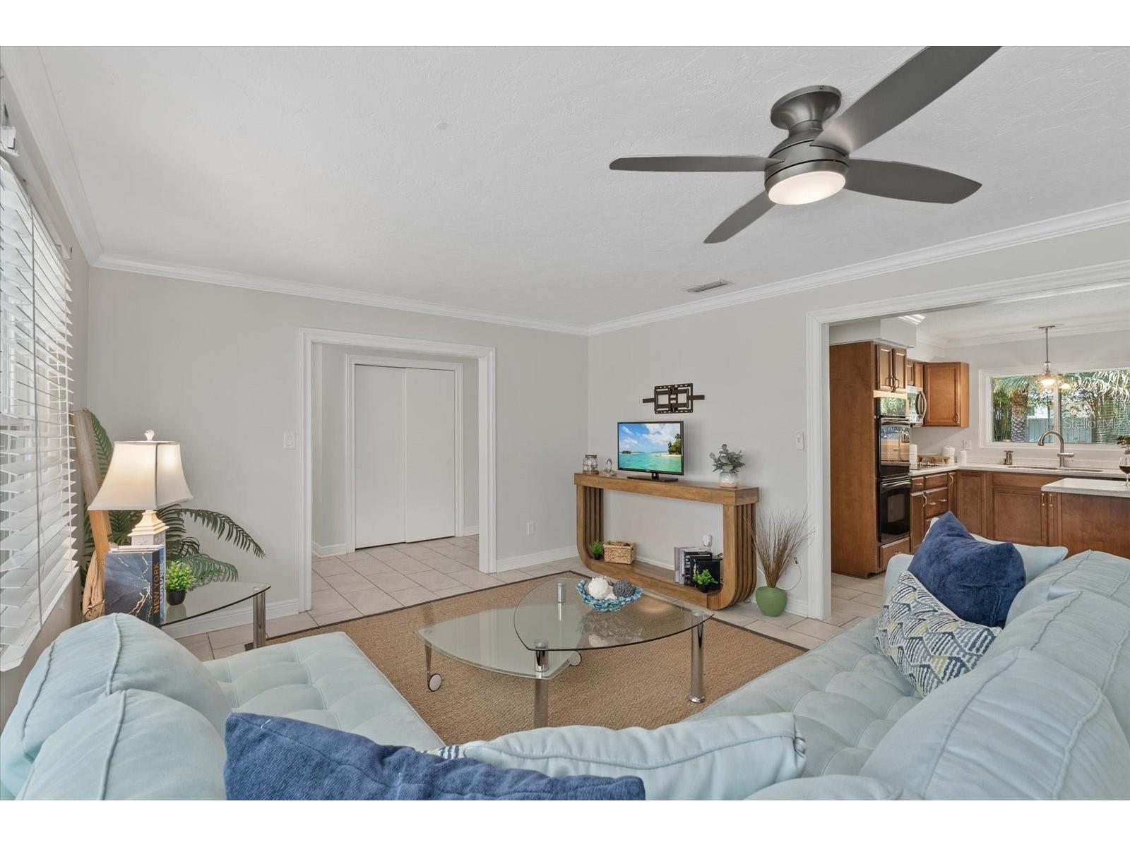 361 Scott Avenue Sarasota FL 34243 A4692752 image11