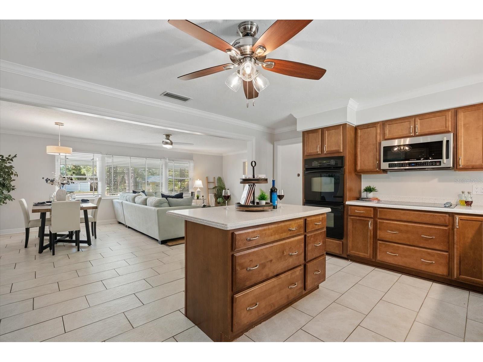361 Scott Avenue Sarasota FL 34243 A4692752 image16