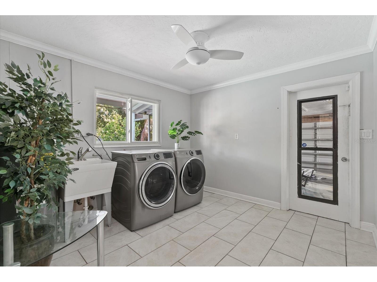 361 Scott Avenue Sarasota FL 34243 A4692752 image21