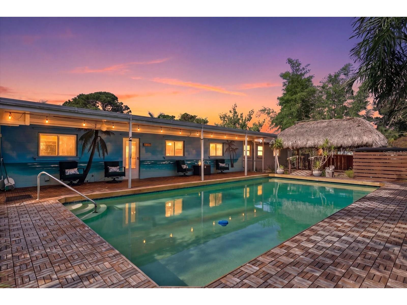 361 Scott Avenue Sarasota FL 34243 A4692752 image3