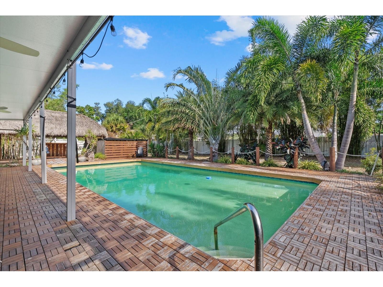 361 Scott Avenue Sarasota FL 34243 A4692752 image39