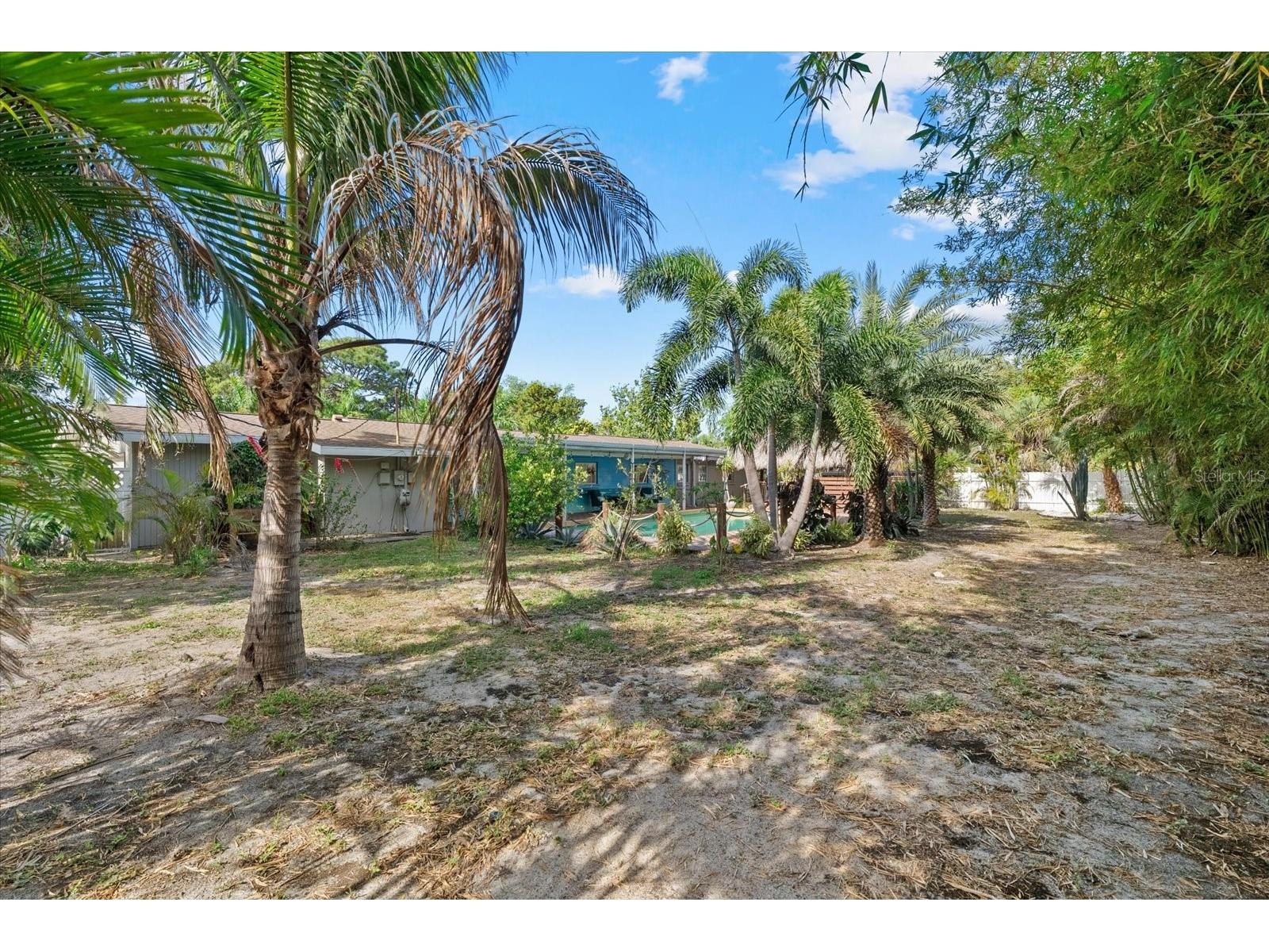 361 Scott Avenue Sarasota FL 34243 A4692752 image47