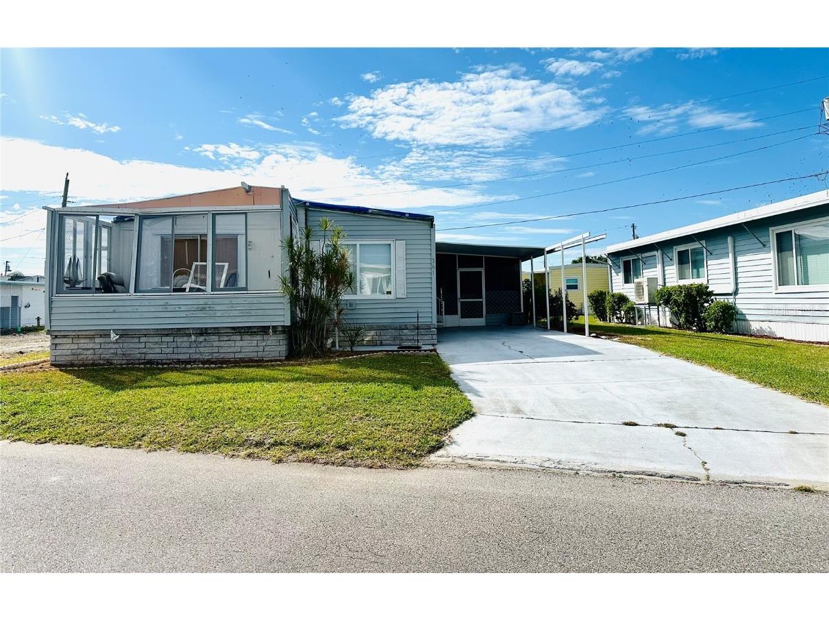 361 Tampico Drive Palmetto FL 34221 A4671442 image1