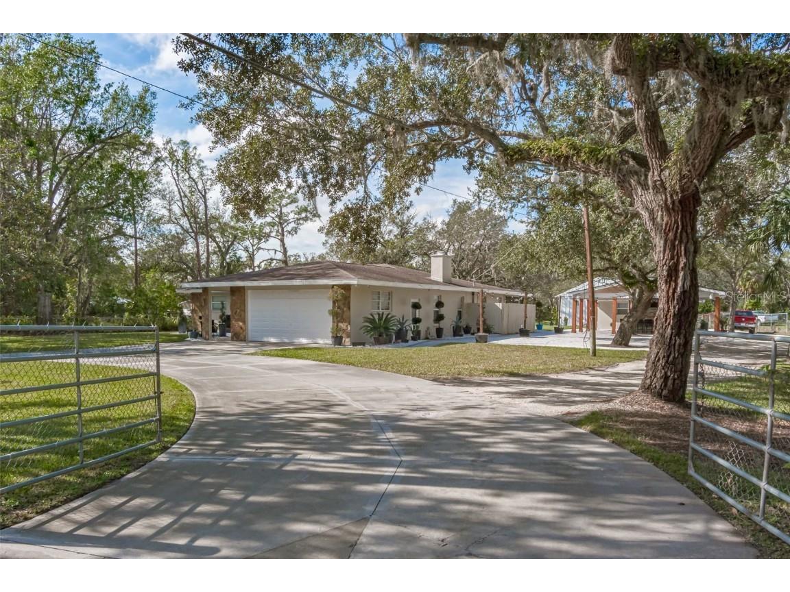 3610 67th Street Court E Bradenton FL 34208 A4589553 image1
