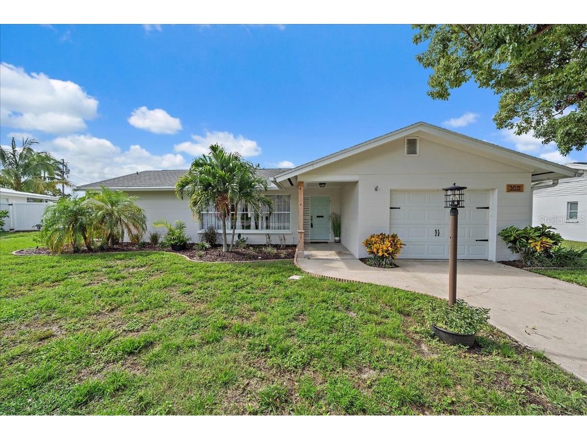 3611 17th Avenue Drive W Bradenton FL 34205 A4621776 image1