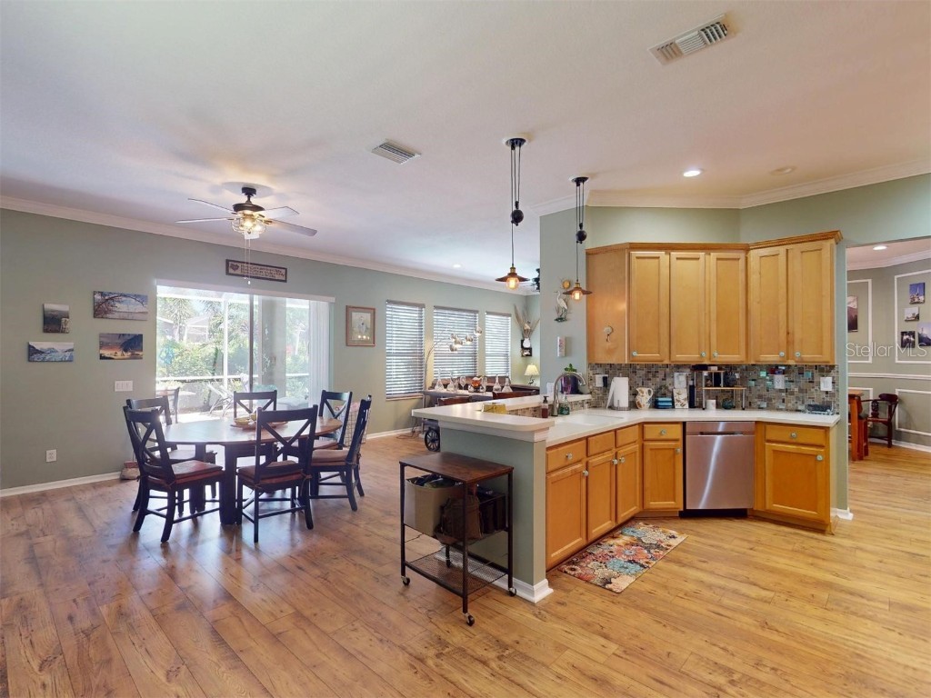 3611 2nd Drive NE Bradenton FL 34208 C7515273 image19