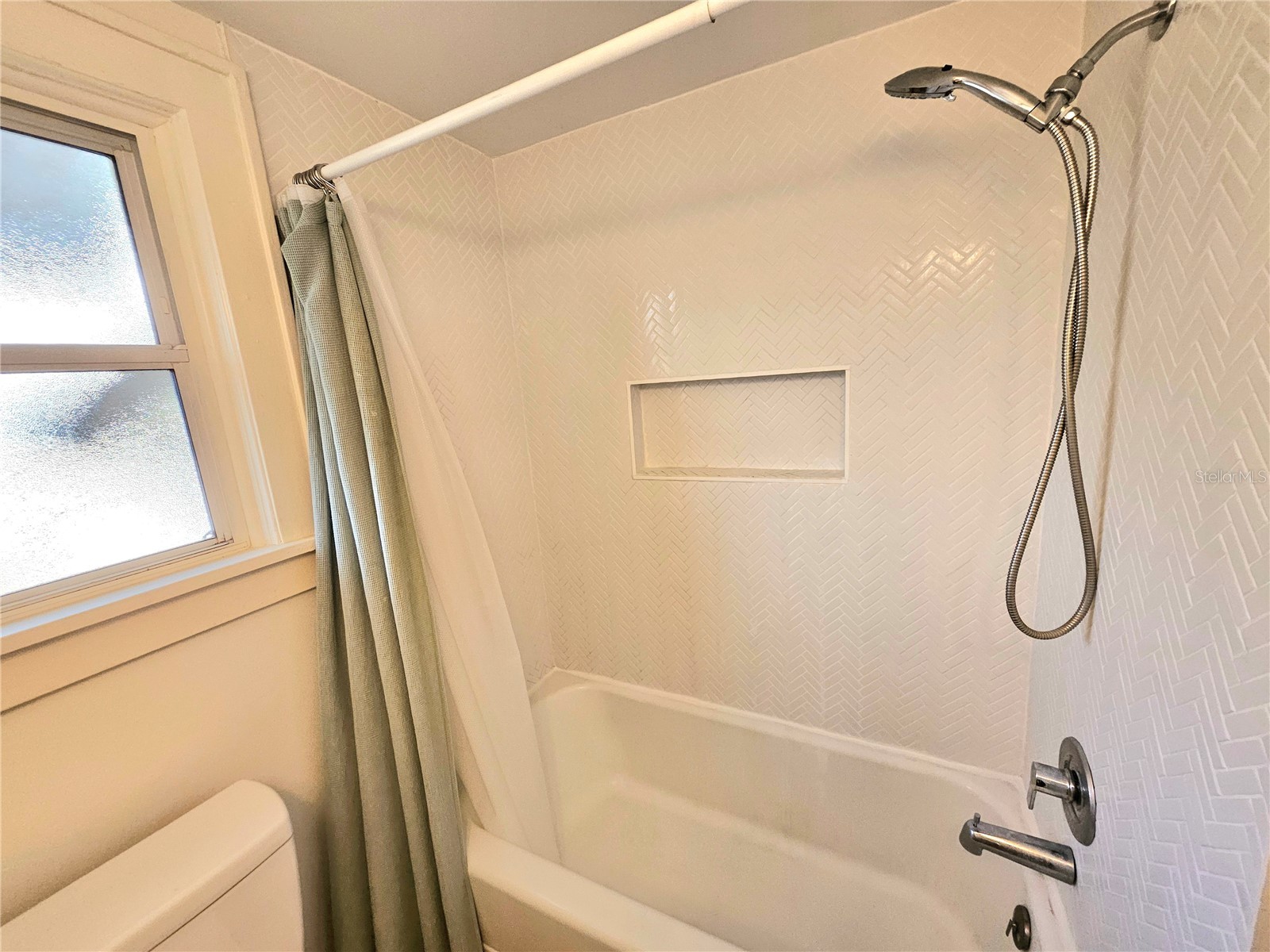 3611 4th Avenue N Saint Petersburg FL 33713 TB8479803 image27