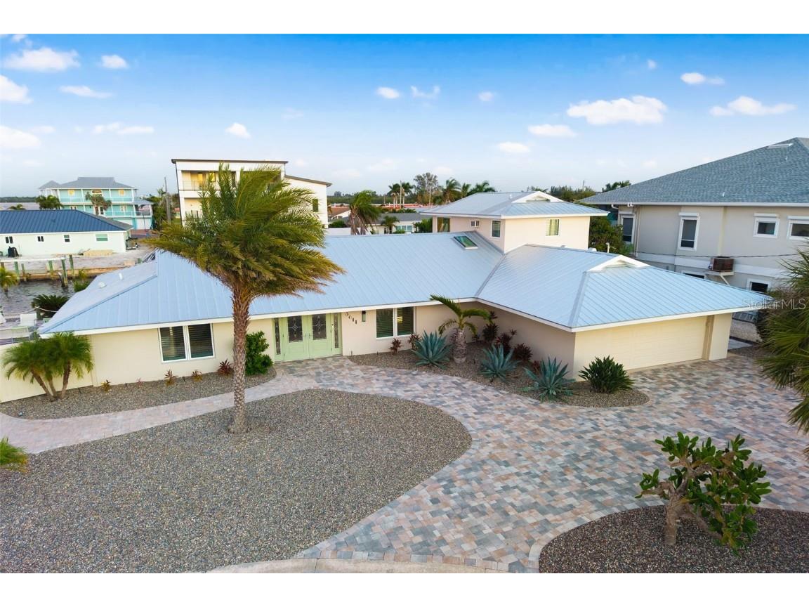 3611 Plumosa Terrace Bradenton FL 34210 - PALMA SOLA BAY A4672105 image2