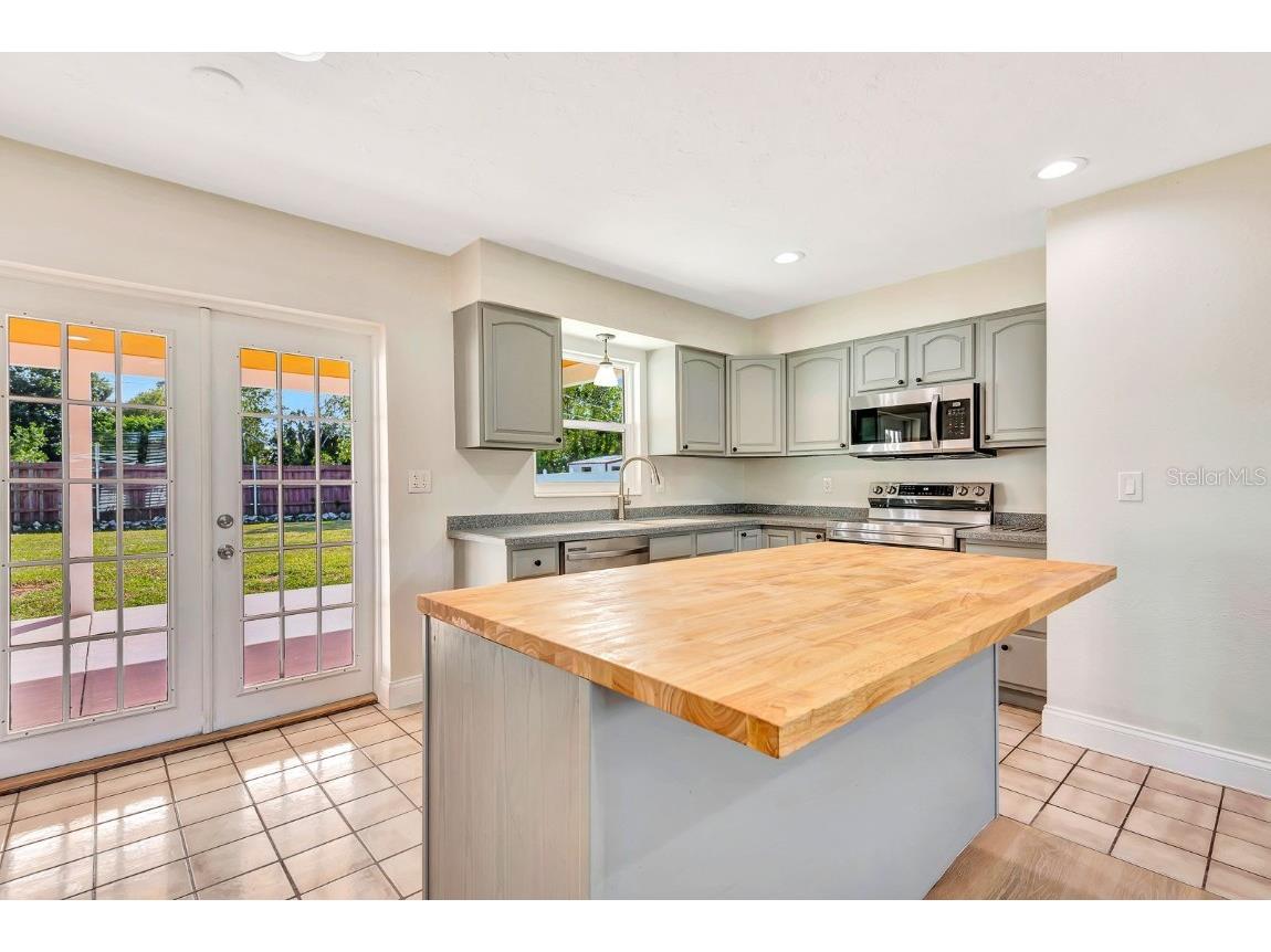 3612 46th Ave Dr W Bradenton FL 34210 A4672209 image26