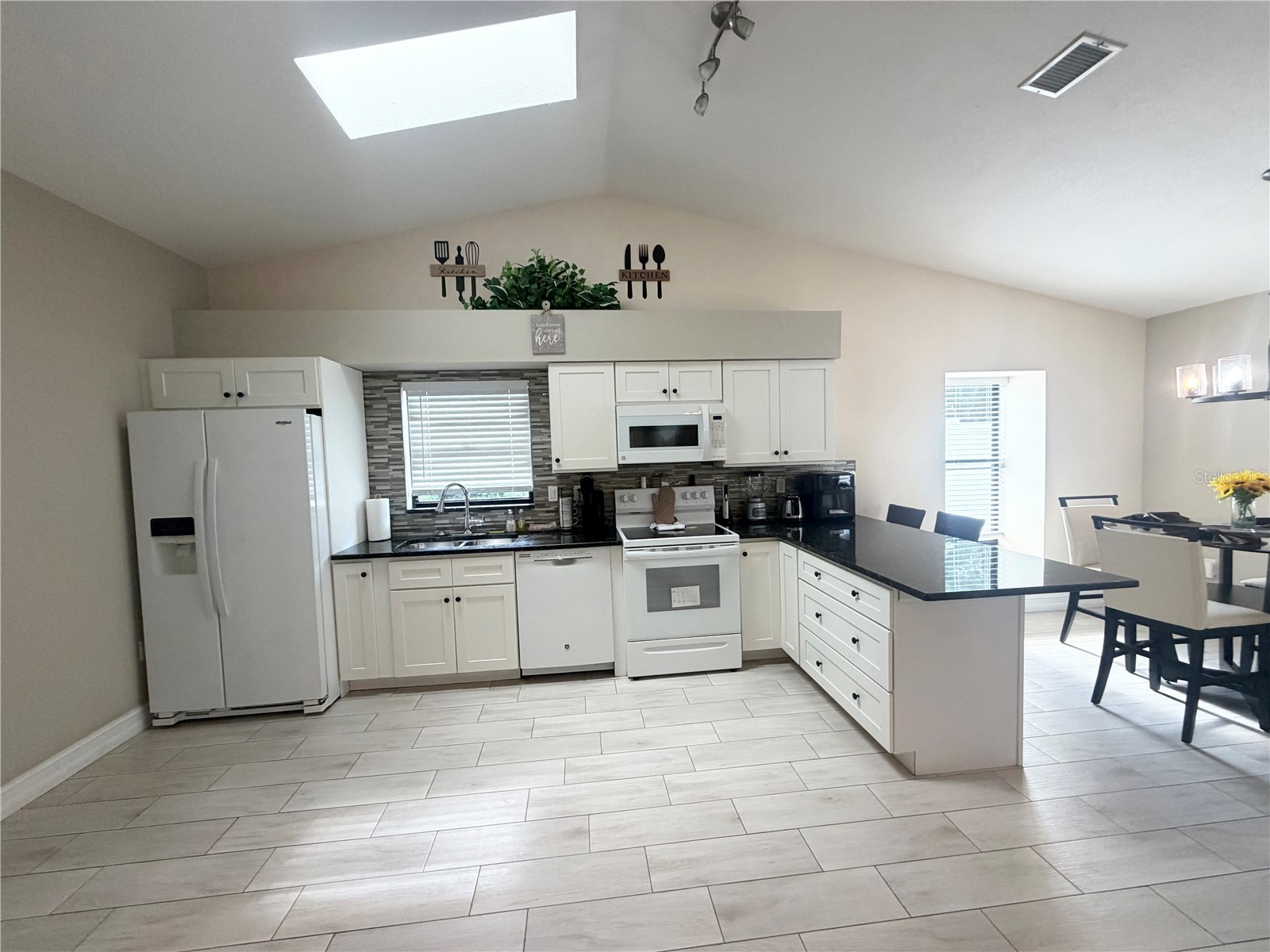 3612 75th Drive E Sarasota FL 34243 C7526270 image9