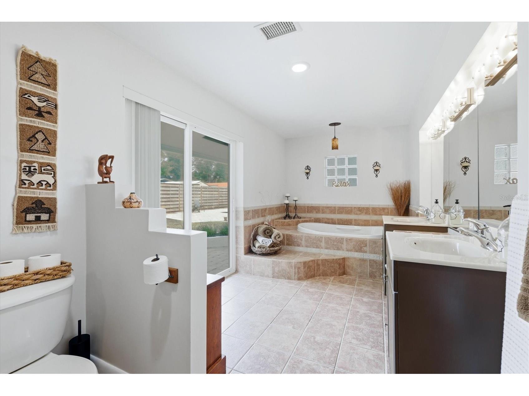 3612 S Lockwood Ridge Road Sarasota FL 34239 A4696876 image26