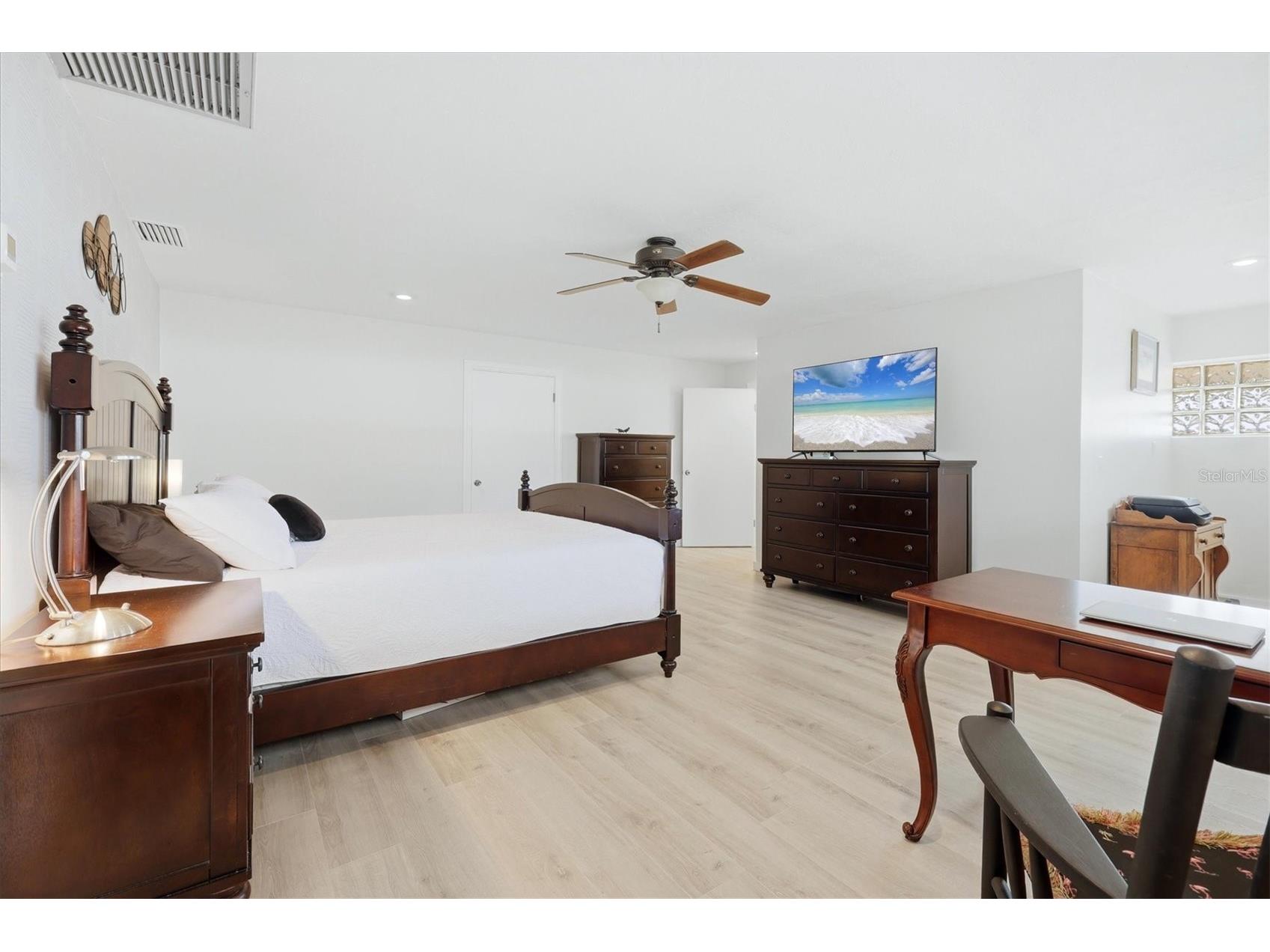 3612 S Lockwood Ridge Road Sarasota FL 34239 A4696876 image31