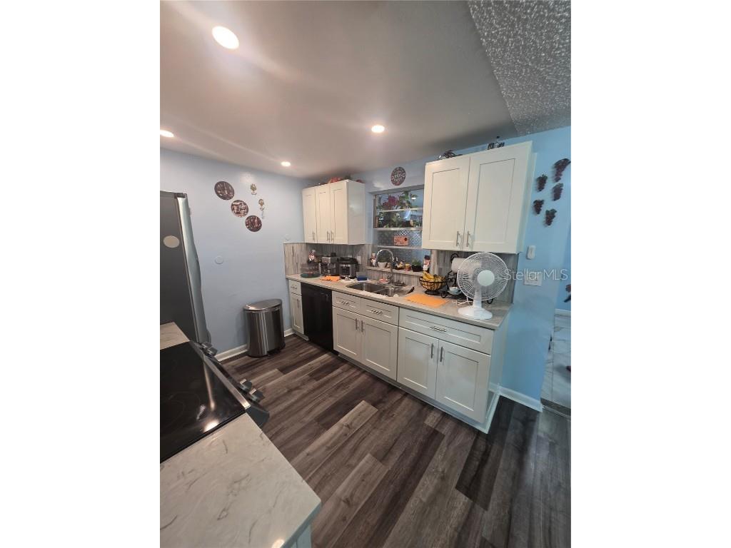 3612 Tamarix Drive Tampa FL 33619 TB8408865 image8