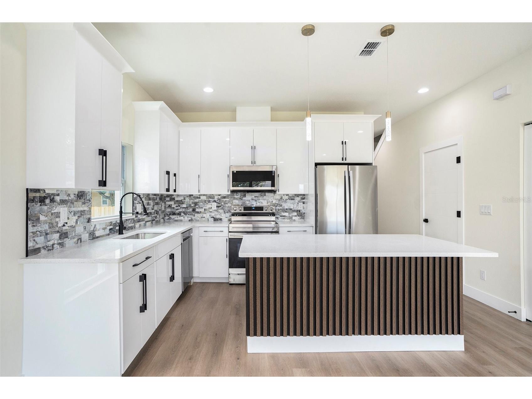 3612 Temple Street Tampa FL 33619 TB8486962 image10