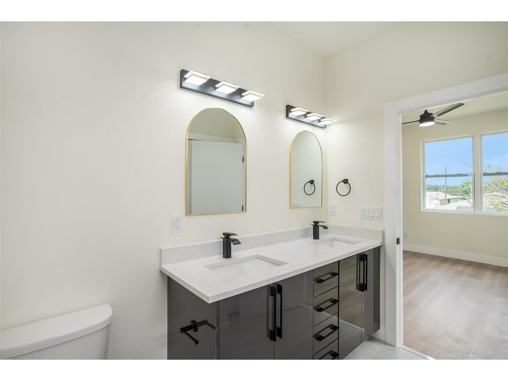 3612 Temple Street Tampa FL 33619 TB8486962 image16