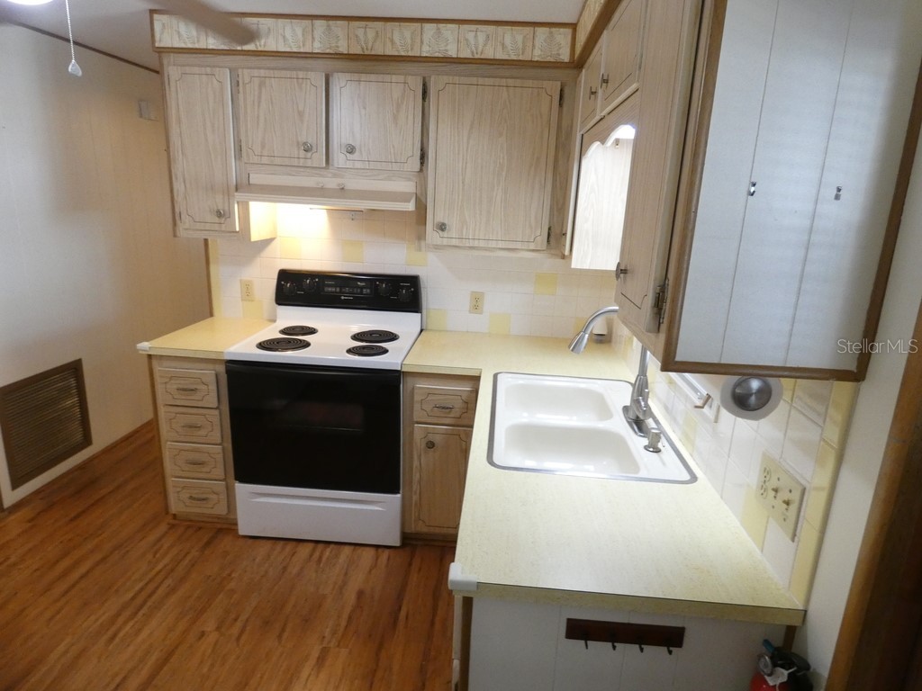 3612 Tiki Drive Holiday FL 34691 W7883913 image9