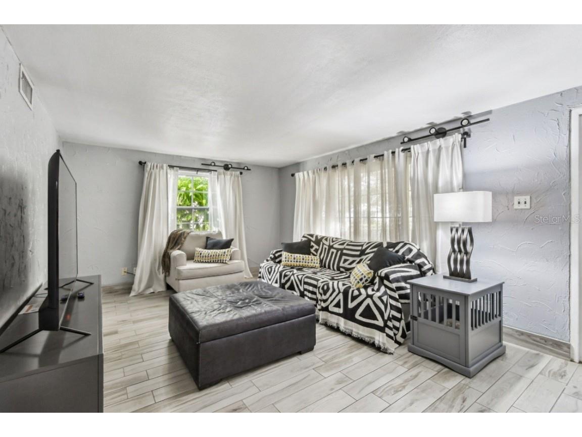 3613 W Minnehaha Street Tampa FL 33614 TB8442484 image15