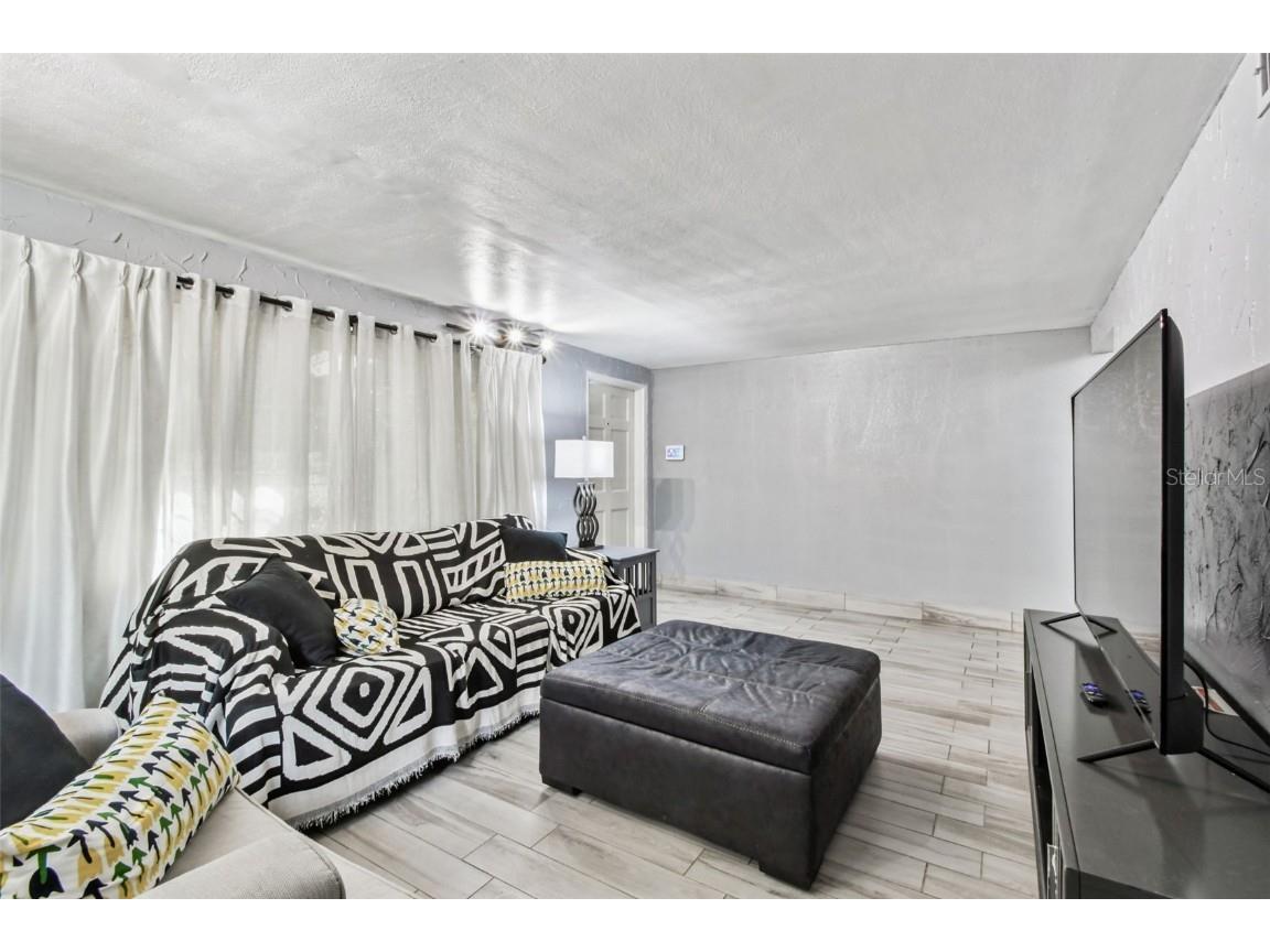 3613 W Minnehaha Street Tampa FL 33614 TB8442484 image16