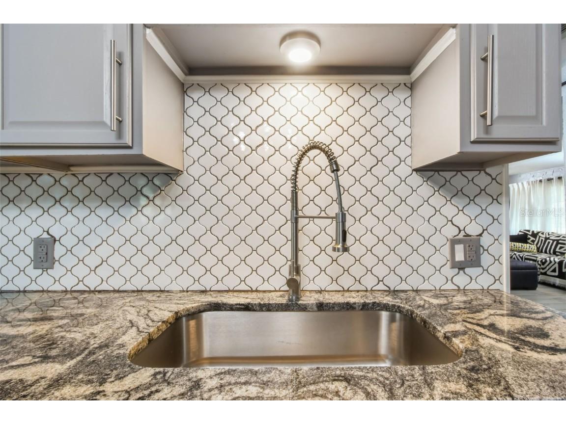 3613 W Minnehaha Street Tampa FL 33614 TB8442484 image4