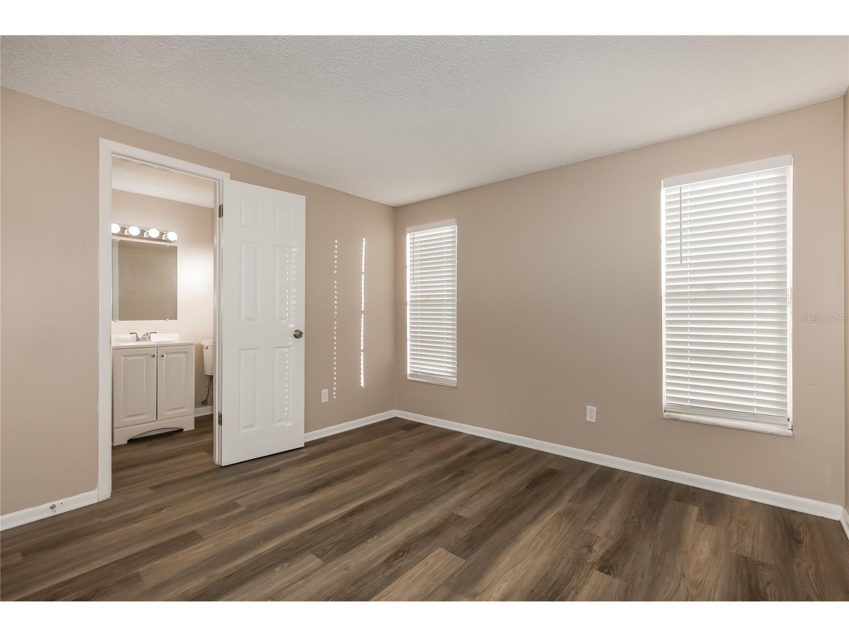 3613 Wisperbreath Lane Tampa FL 33619 TB8500934 image16