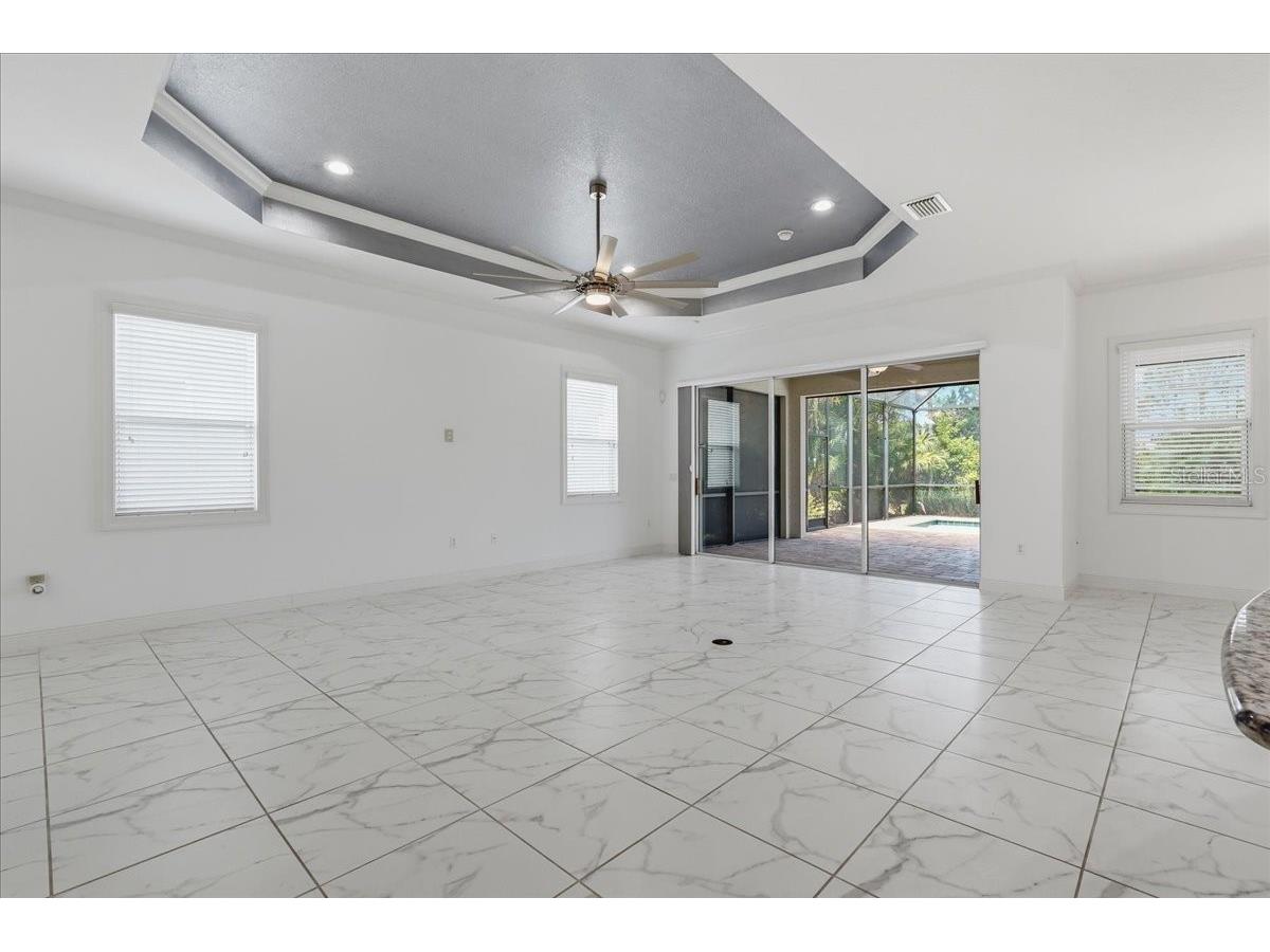 3613 Woodcliff Lake Terrace Sarasota FL 34243 A4696019 image13
