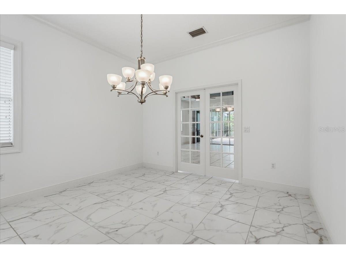 3613 Woodcliff Lake Terrace Sarasota FL 34243 A4696019 image26