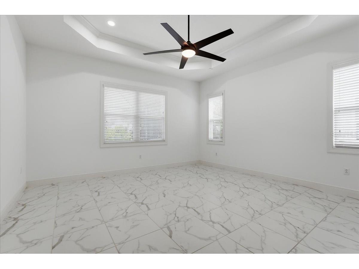 3613 Woodcliff Lake Terrace Sarasota FL 34243 A4696019 image30