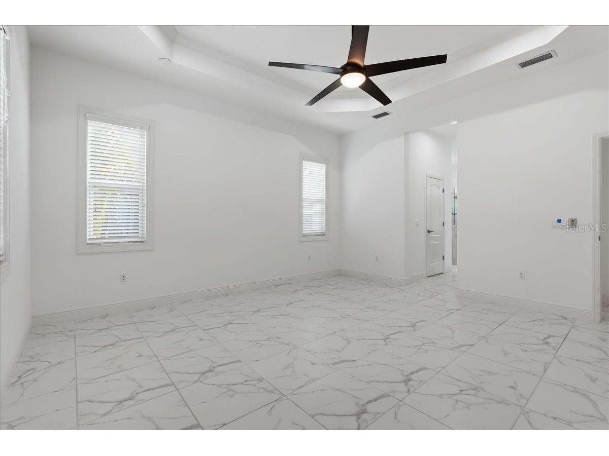 3613 Woodcliff Lake Terrace Sarasota FL 34243 A4696019 image31