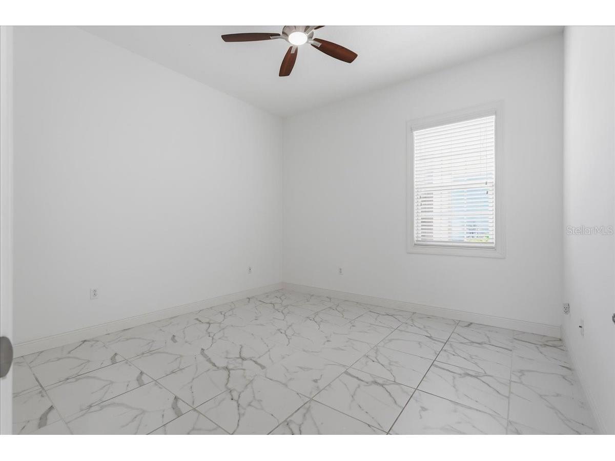 3613 Woodcliff Lake Terrace Sarasota FL 34243 A4696019 image42