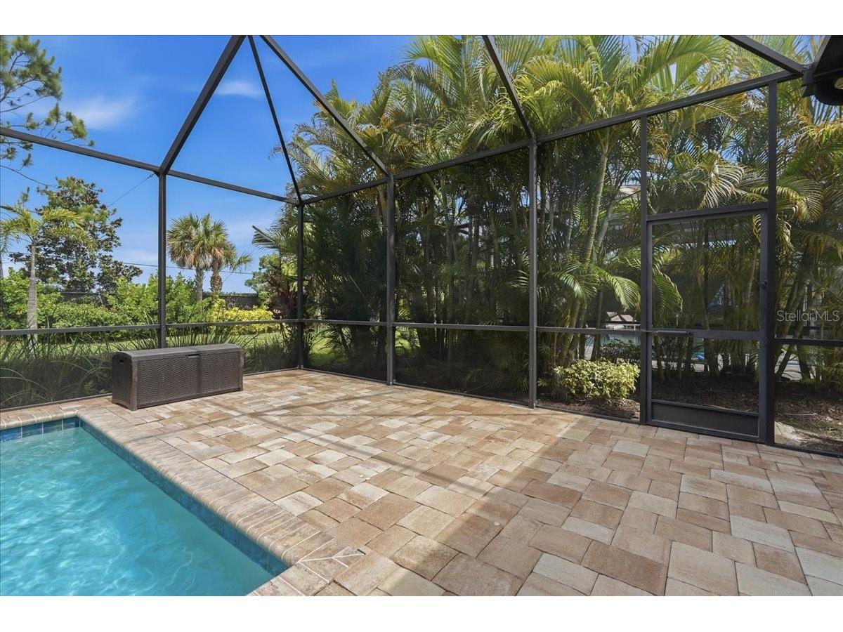 3613 Woodcliff Lake Terrace Sarasota FL 34243 A4696019 image55