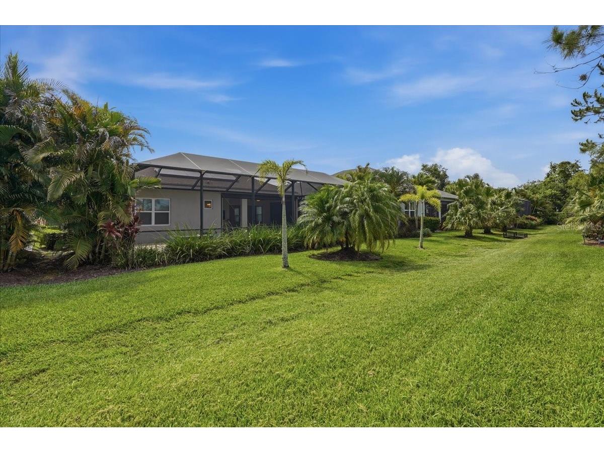3613 Woodcliff Lake Terrace Sarasota FL 34243 A4696019 image57