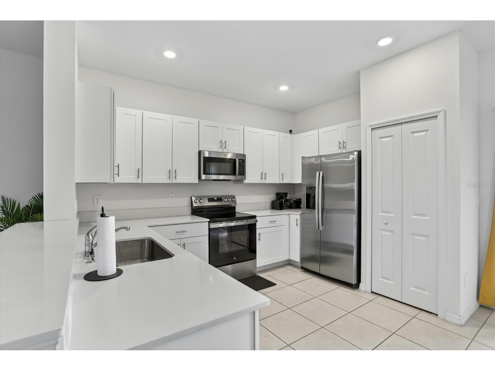36139 Risa Michele Street Zephyrhills FL 33541 TB8518047 image8