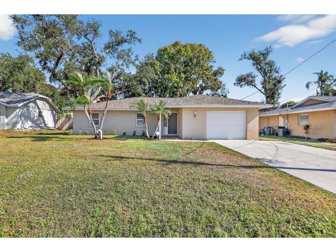 3615 Dunbar Drive Sarasota FL 34232 A4674663 image1