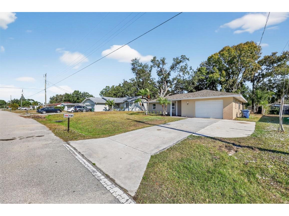 3615 Dunbar Drive Sarasota FL 34232 A4674663 image2