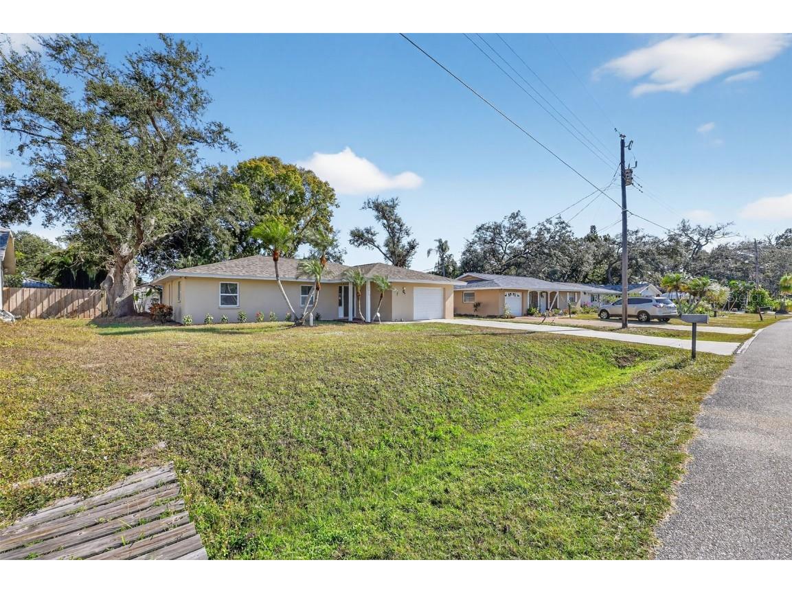 3615 Dunbar Drive Sarasota FL 34232 A4674663 image3