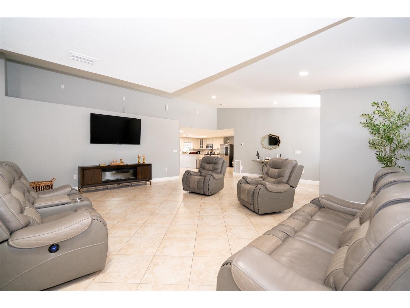 3615 Marco Drive Tampa FL 33614 TB8506597 image11