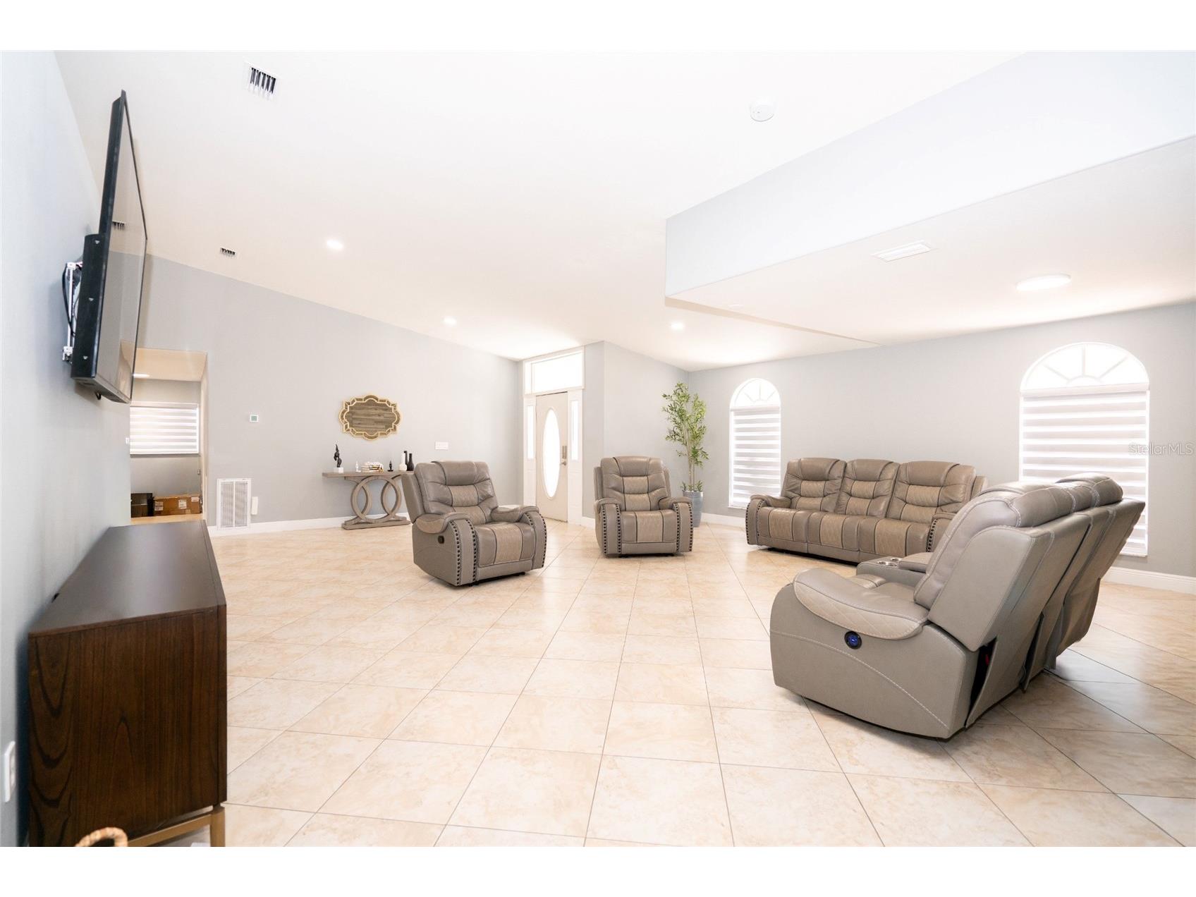 3615 Marco Drive Tampa FL 33614 TB8506597 image12