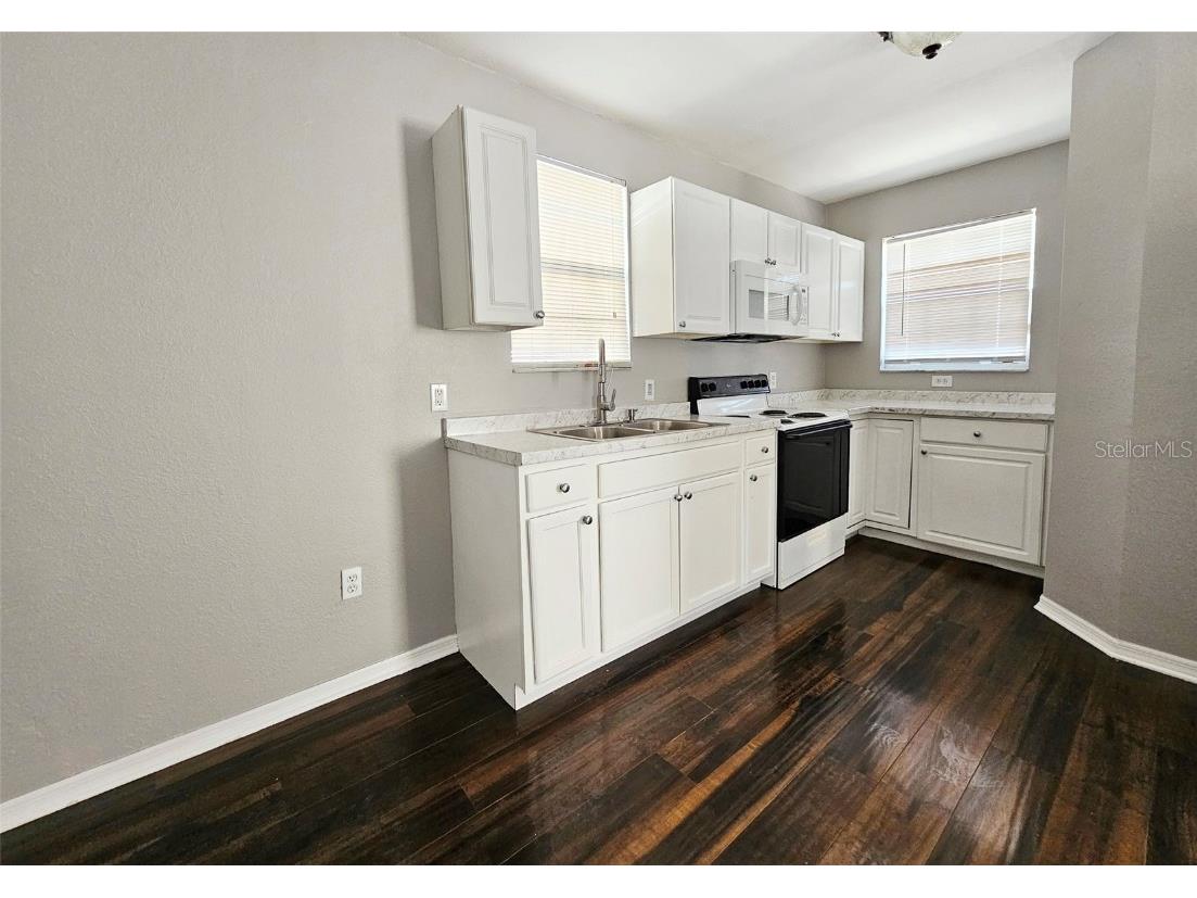 3615 W Cherry Street Tampa FL 33607 TB8388371 image5