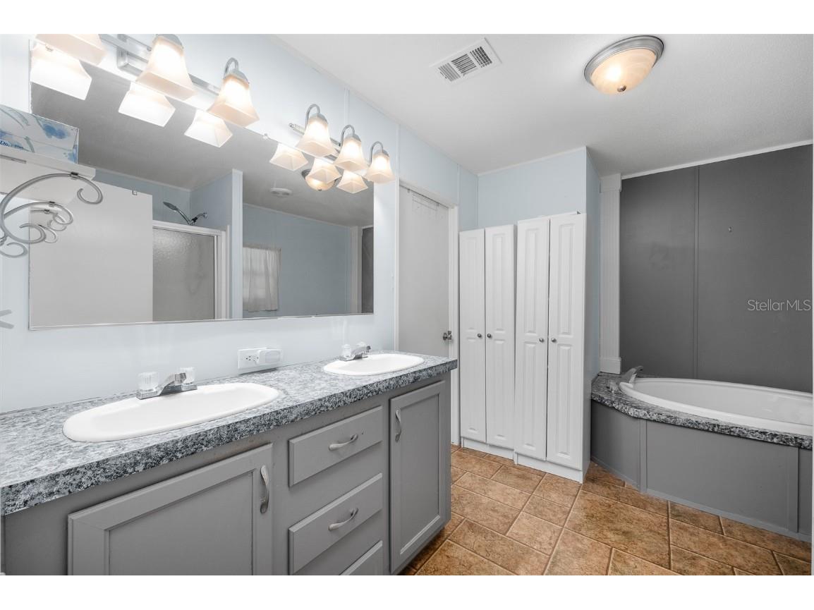 3616 & 3622 NW 178th Terrace Newberry FL 32669 GC533218 image57