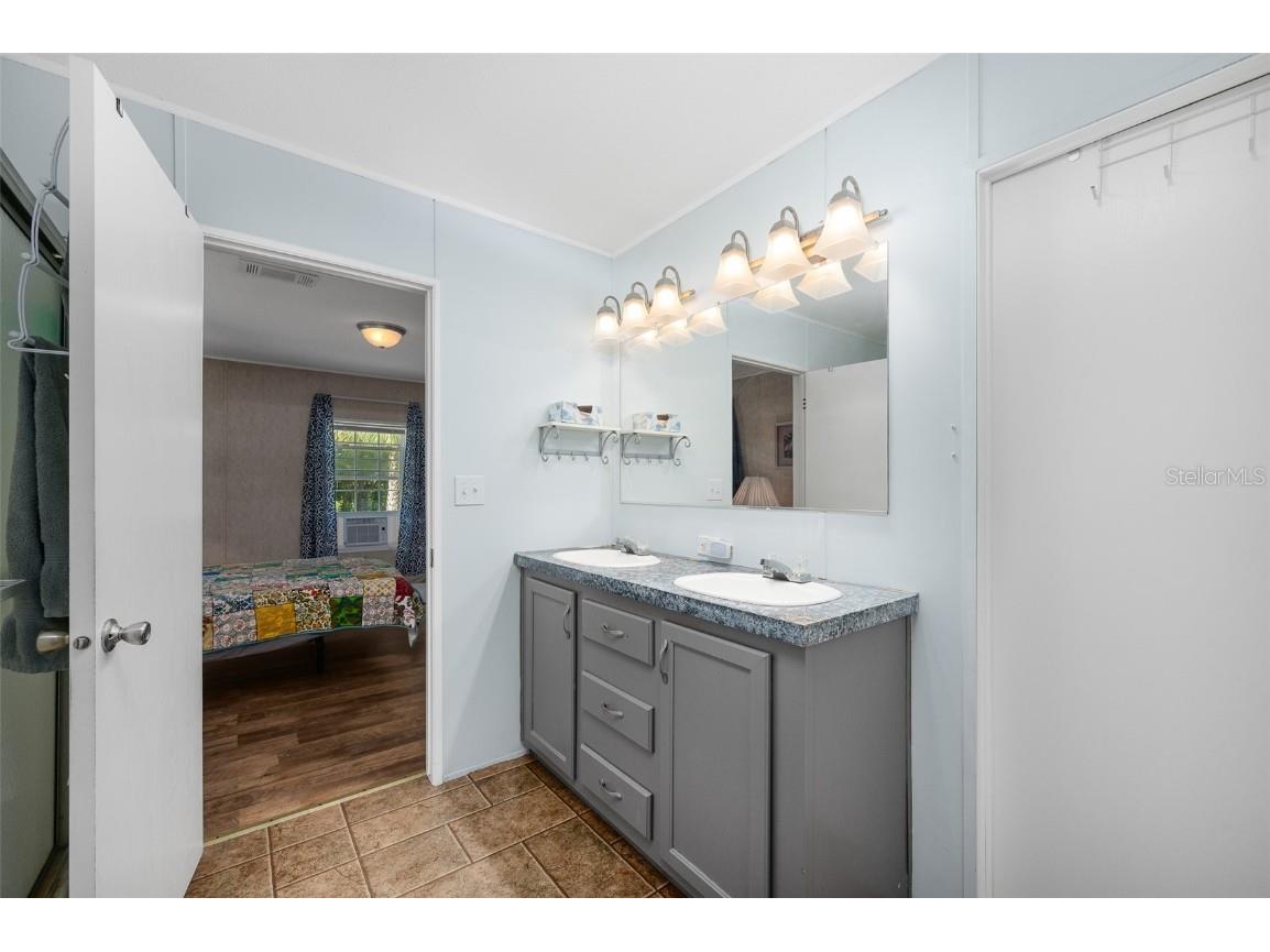 3616 & 3622 NW 178th Terrace Newberry FL 32669 GC533218 image59