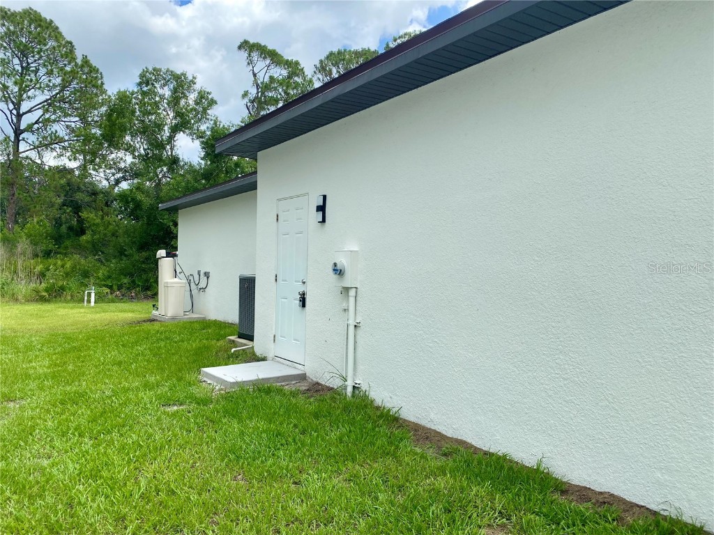 3616 Bellefonte Avenue North Port FL 34286 A4656778 image38