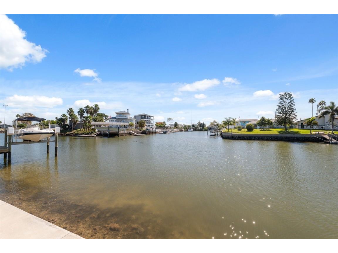 3616 Flamingo Boulevard Spring Hill FL 34607 TB8447896 image35