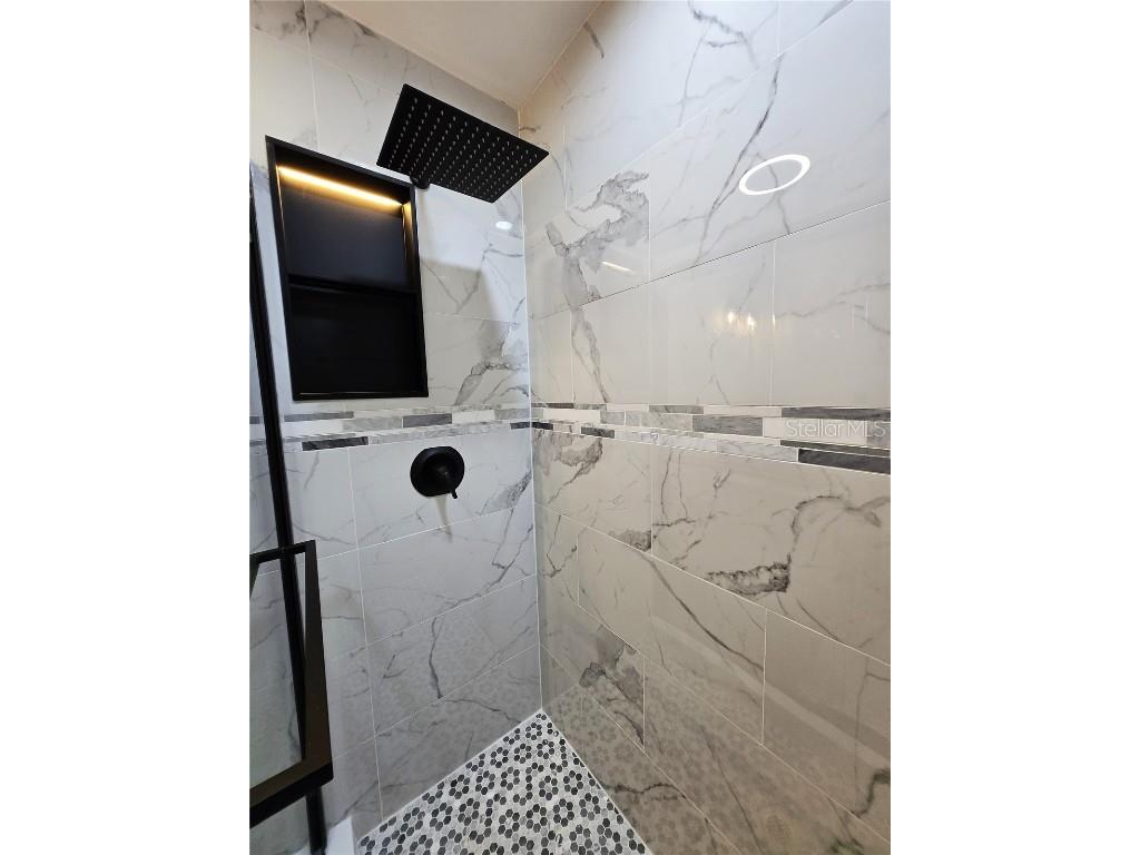 3616 Lindell Avenue Tampa FL 33610 TB8421046 image56