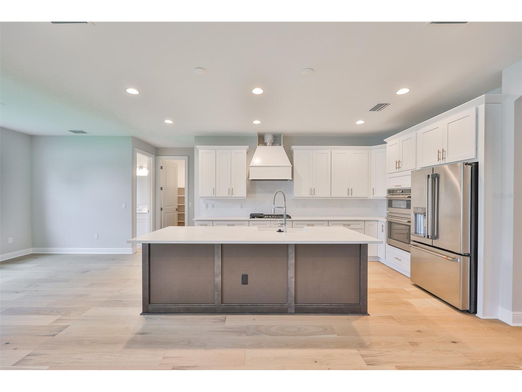 3616 W Platt Street Tampa FL 33609 TB8381543 image15