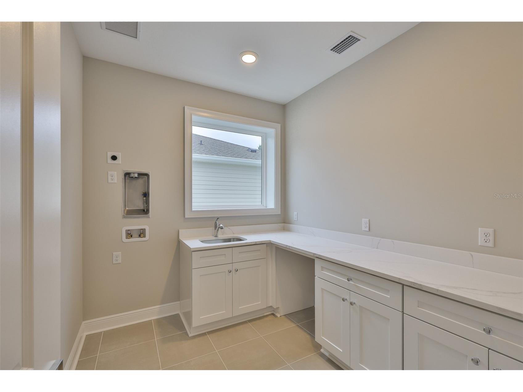 3616 W Platt Street Tampa FL 33609 TB8381543 image32