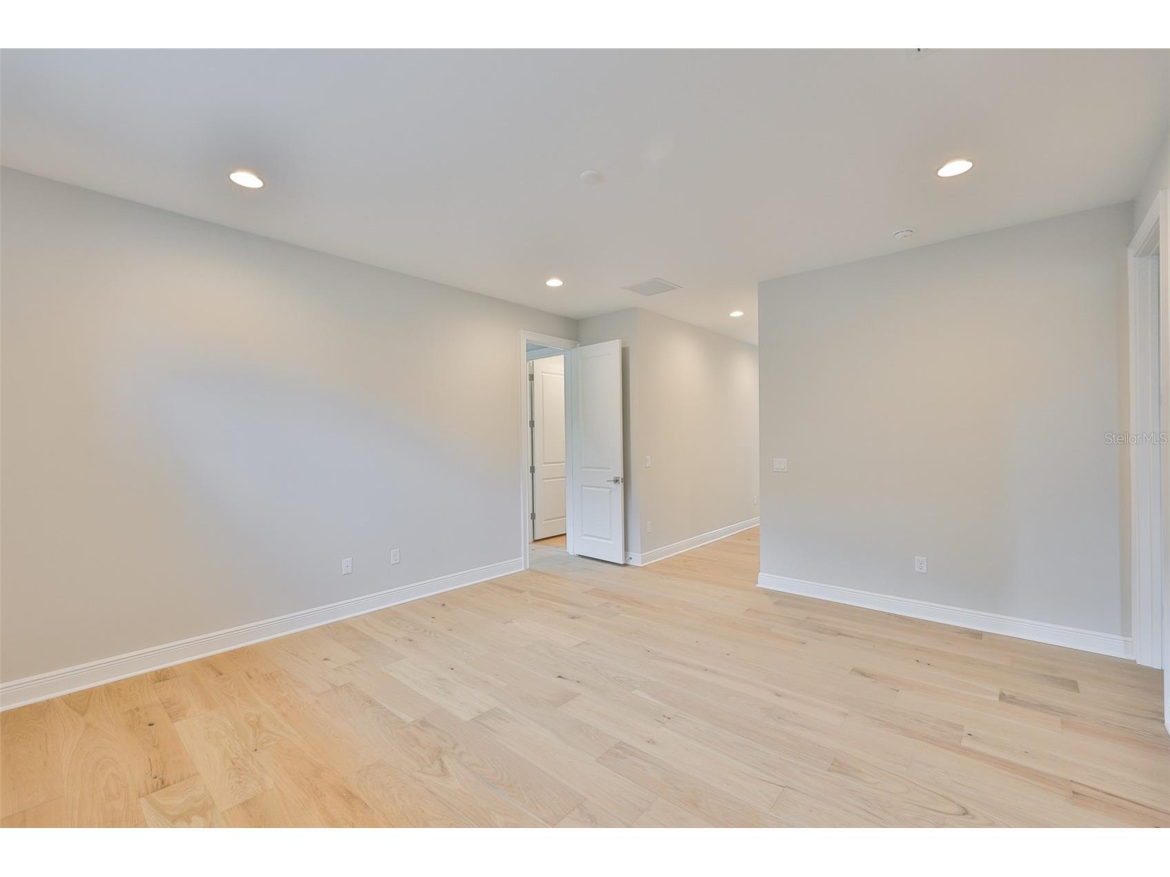 3616 W Platt Street Tampa FL 33609 TB8381543 image38