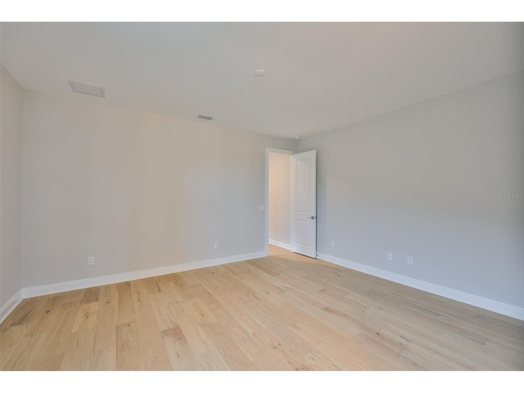 3616 W Platt Street Tampa FL 33609 TB8381543 image42