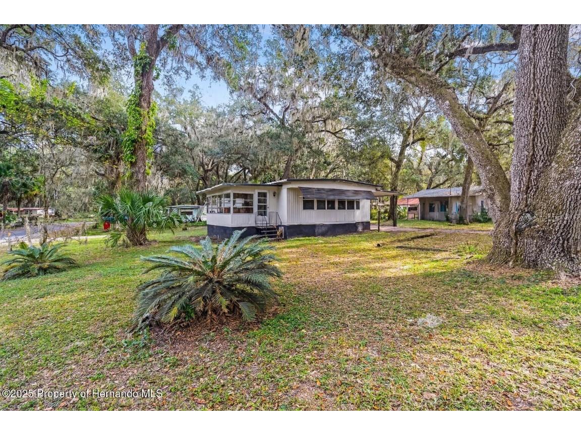 3617 Cr 406 Lake Panasoffkee FL 33538 W7881279 image1