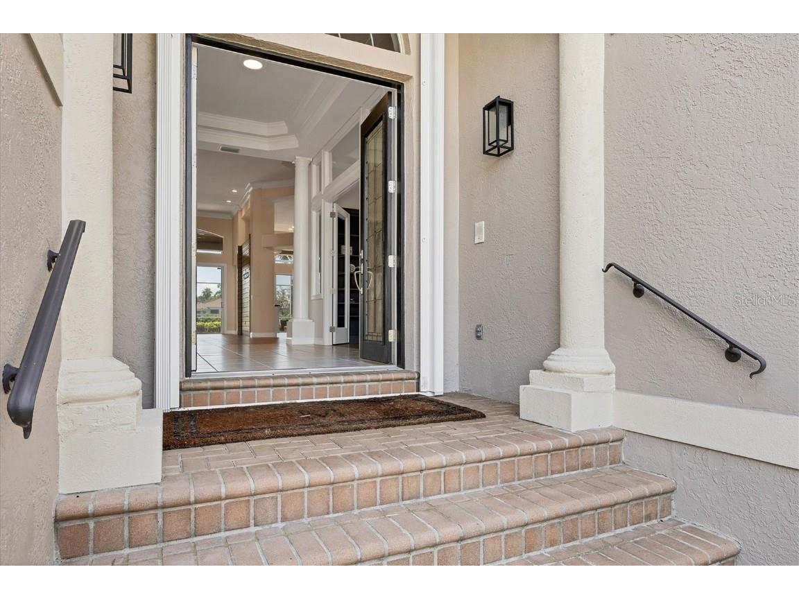 3617 Fair Oaks Place Longboat Key FL 34228 A4663935 image4